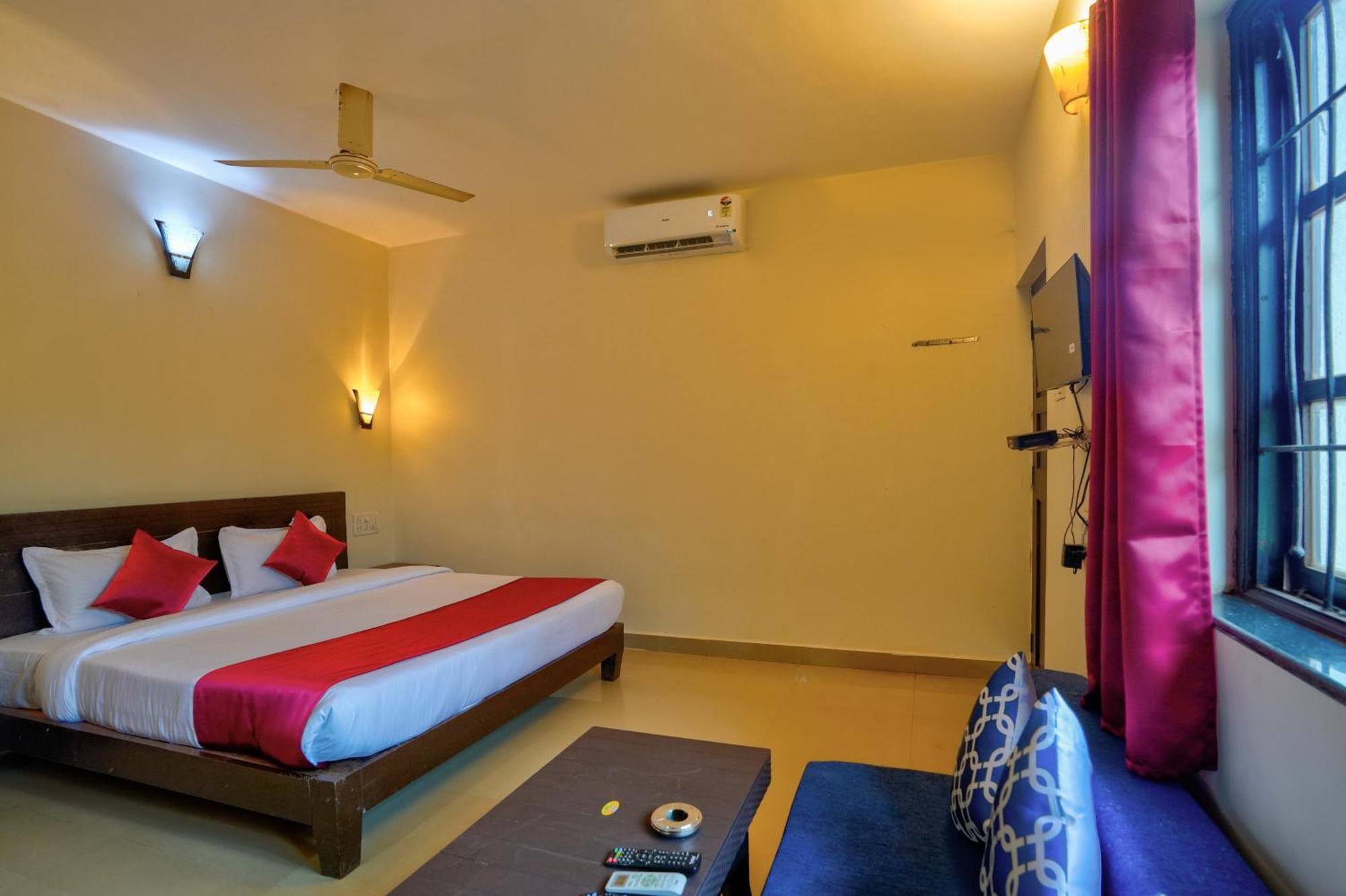 Hotel Salty Waves Baga Extérieur photo